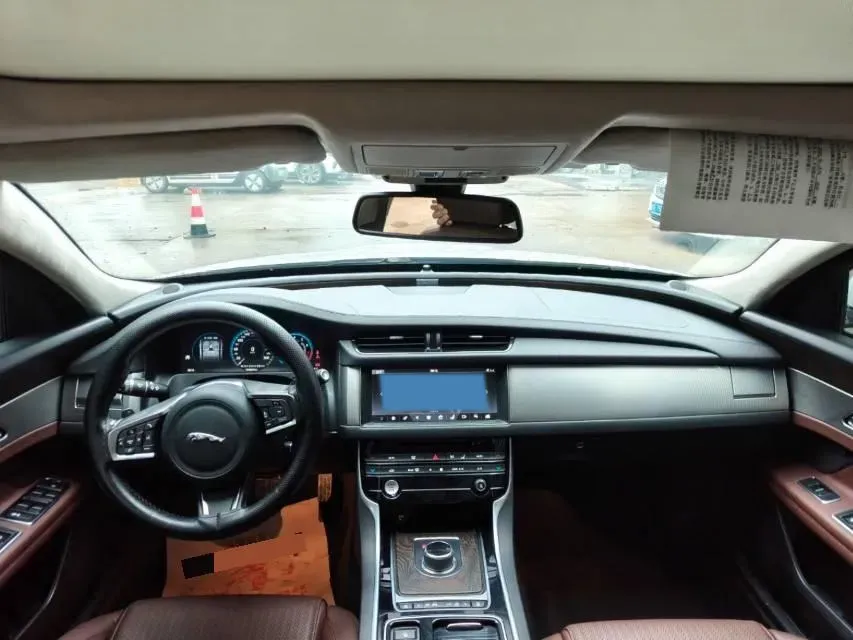 2018 Mercedes-Benz E Class 2.0T 184HP L4 9AT,autocango,china used car exporter,china ev exporter,chinese used car exporter,chinese used ev exporter