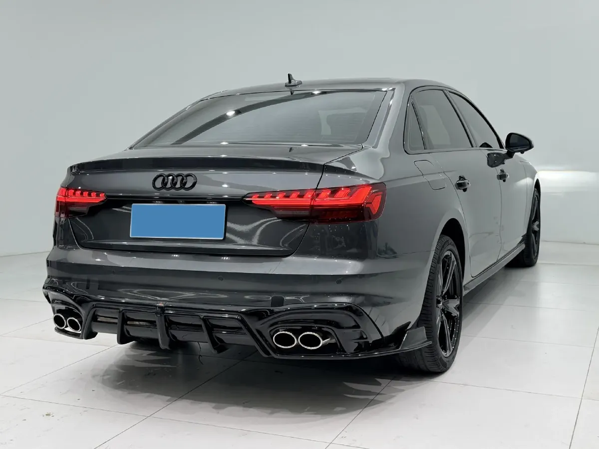 2020 Audi A4L 2.0T 190HP L4 7DCT,autocango,china used car exporter,china ev exporter,chinese used car exporter,chinese used ev exporter