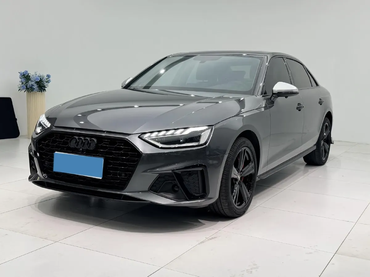 2020 Audi A4L 2.0T 190HP L4 7DCT,autocango,china used car exporter,china ev exporter,chinese used car exporter,chinese used ev exporter