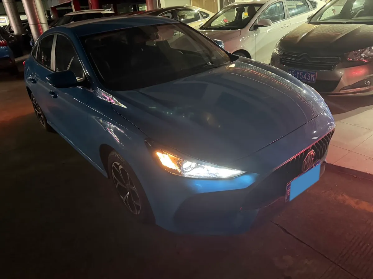 2022 MG 5 1.5L 120HP L4 5MT,autocango,china used car exporter,china ev exporter,chinese used car exporter,chinese used ev exporter