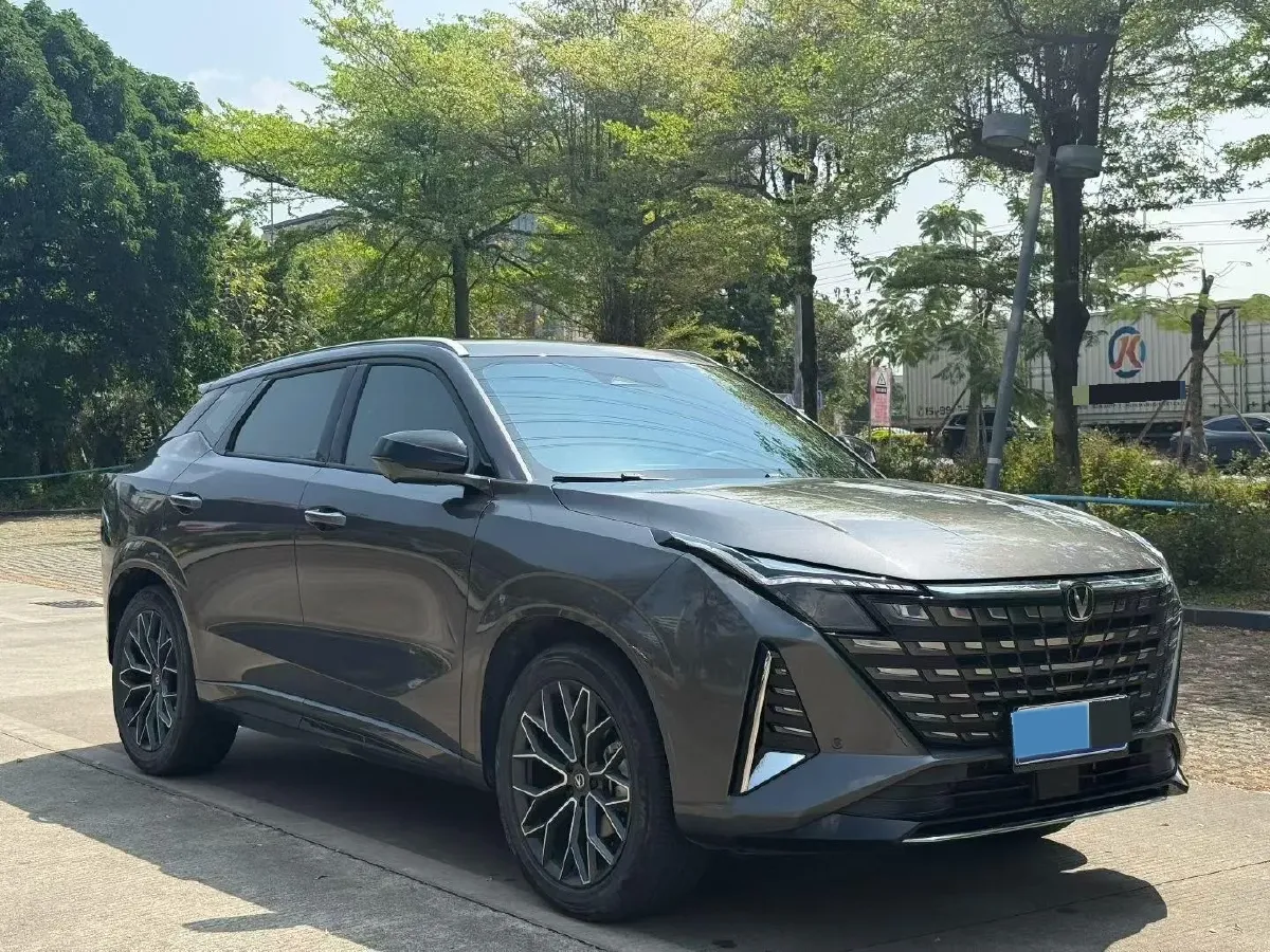 2025 ChangAn UNI-Z 1.5T 188HP L4 7DCT,autocango,china used car exporter,china ev exporter,chinese used car exporter,chinese used ev exporter