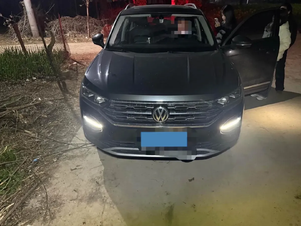 2019 Jeep Cherokee 2.0T 234HP L4 9AT,autocango,china used car exporter,china ev exporter,chinese used car exporter,chinese used ev exporter