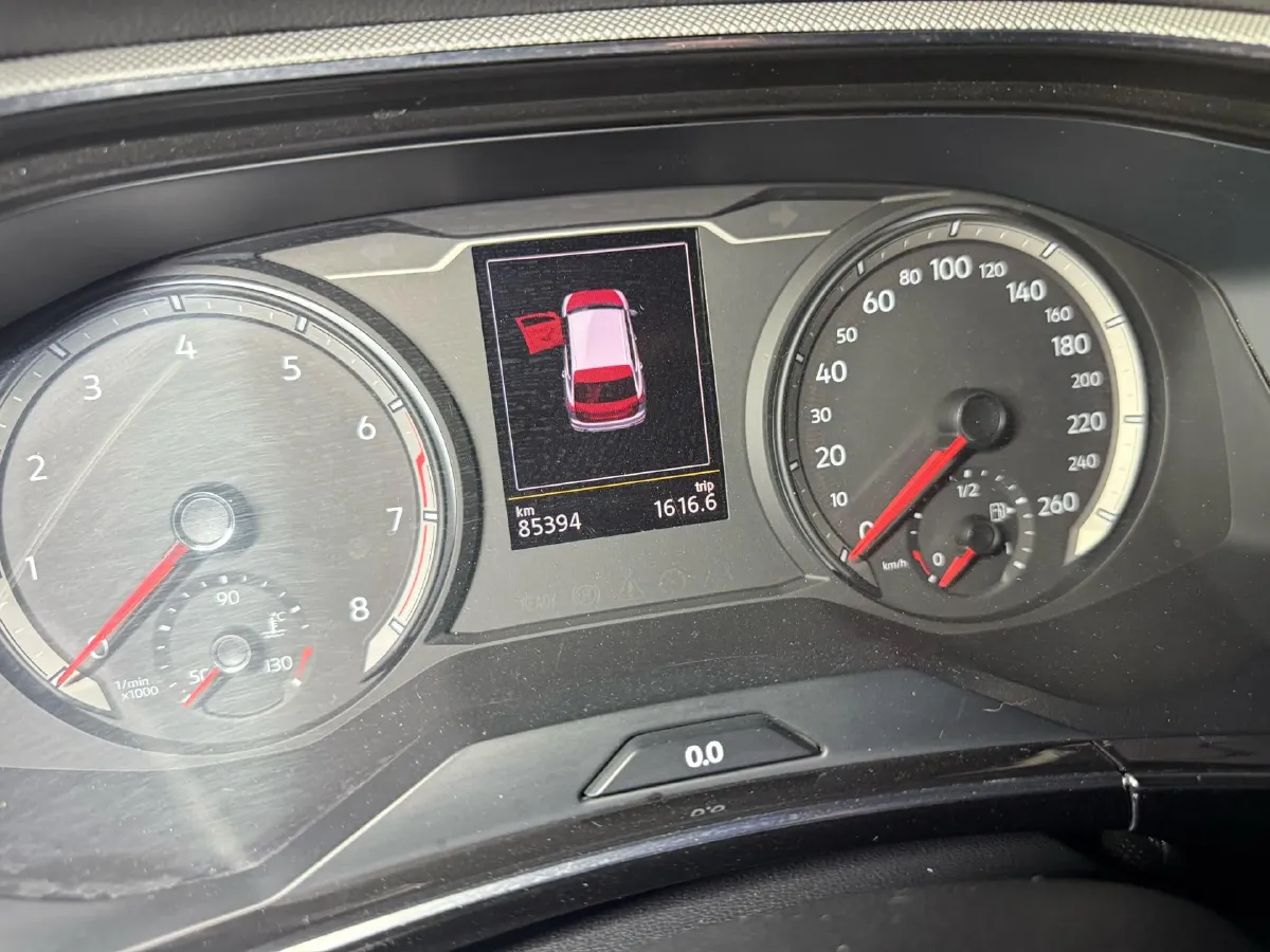 2019 Jeep Cherokee 2.0T 234HP L4 9AT,autocango,china used car exporter,china ev exporter,chinese used car exporter,chinese used ev exporter