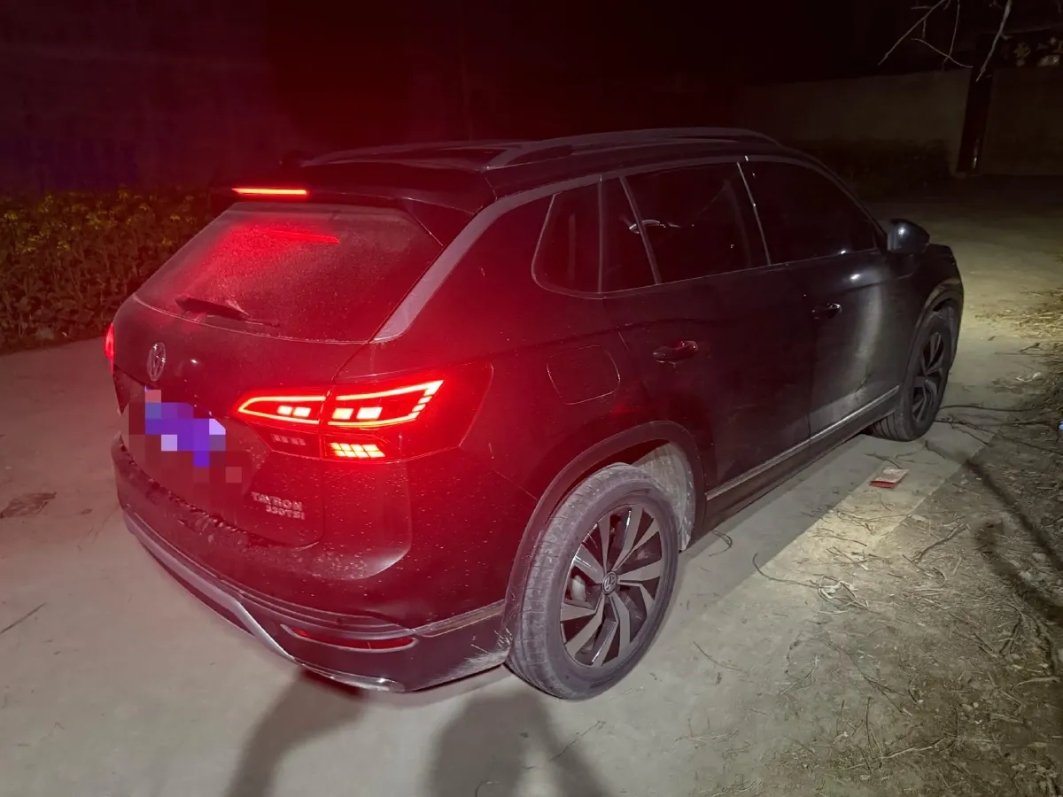 2019 Jeep Cherokee 2.0T 234HP L4 9AT,autocango,china used car exporter,china ev exporter,chinese used car exporter,chinese used ev exporter