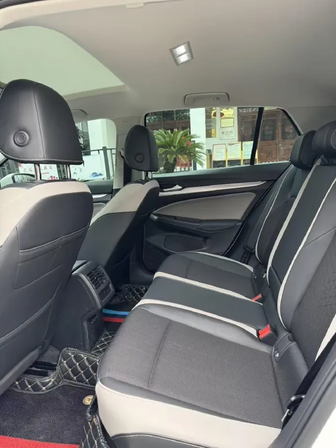 2023 Volkswagen Golf 1.4T 150HP L4 7DCT,autocango,china used car exporter,china ev exporter,chinese used car exporter,chinese used ev exporter