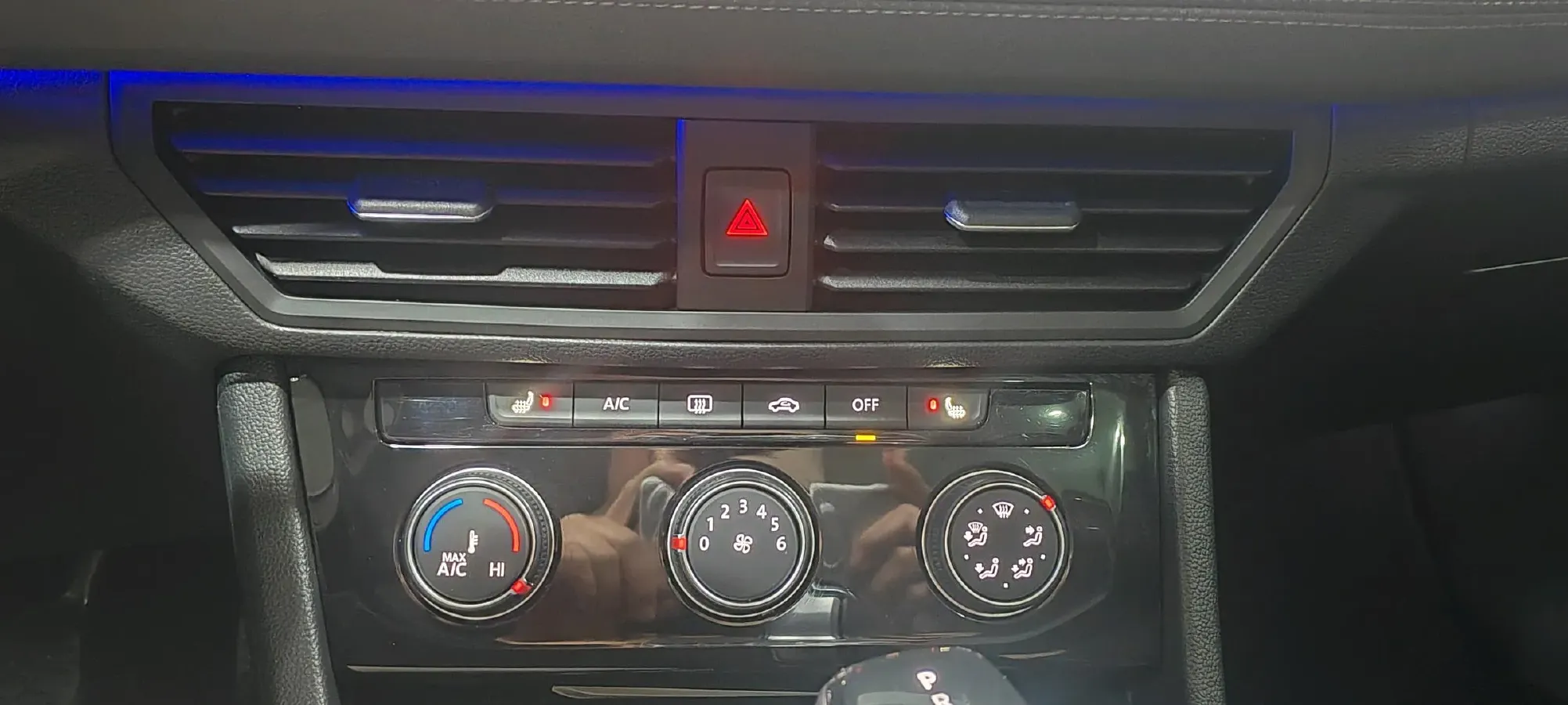 2021 Volkswagen Sagitar 1.4T 150HP L4 7DCT,autocango,china used car exporter,china ev exporter,chinese used car exporter,chinese used ev exporter