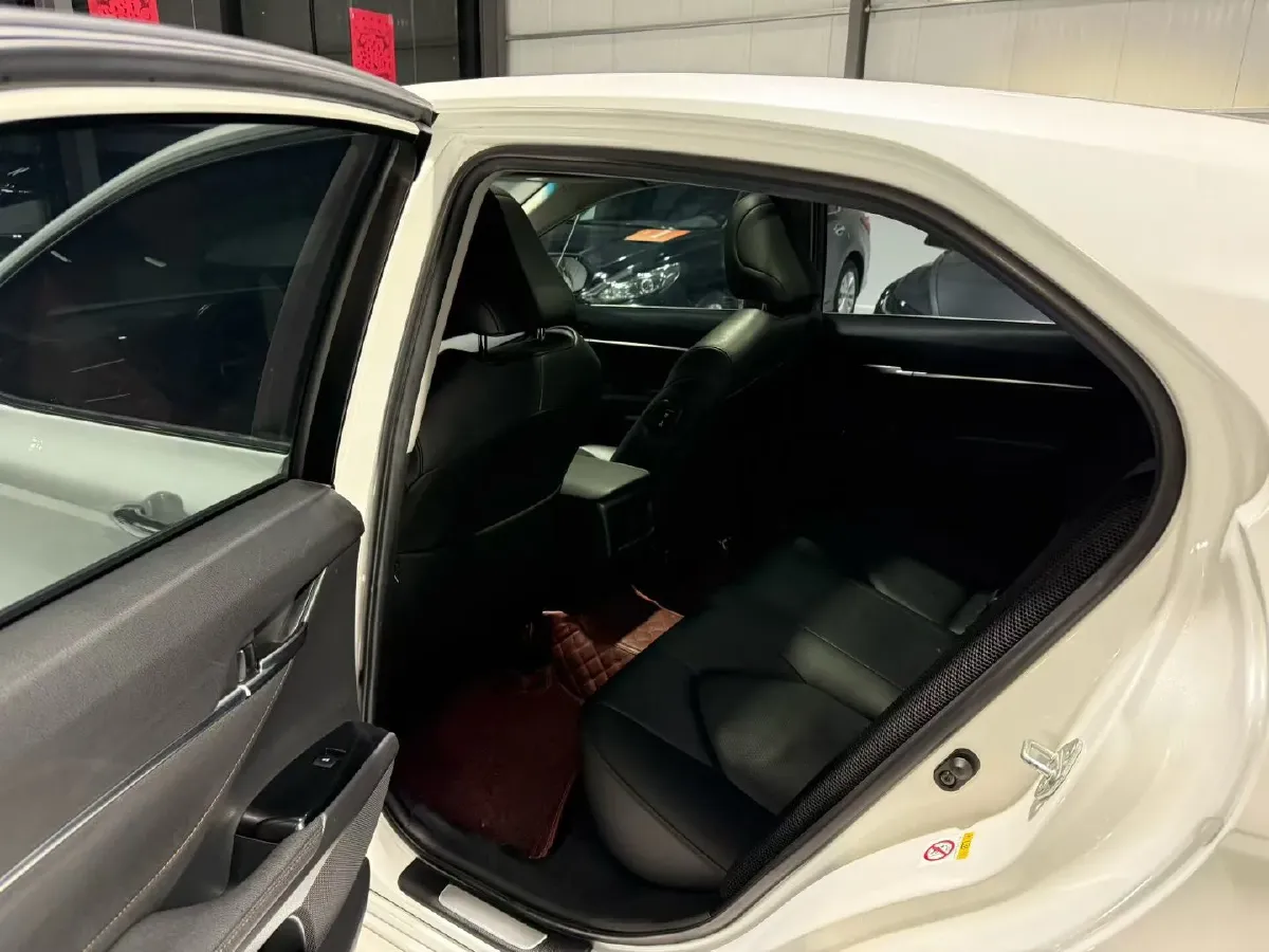 2018 Toyota Camry 2.5L 209HP L4 8AT,autocango,china used car exporter,china ev exporter,chinese used car exporter,chinese used ev exporter