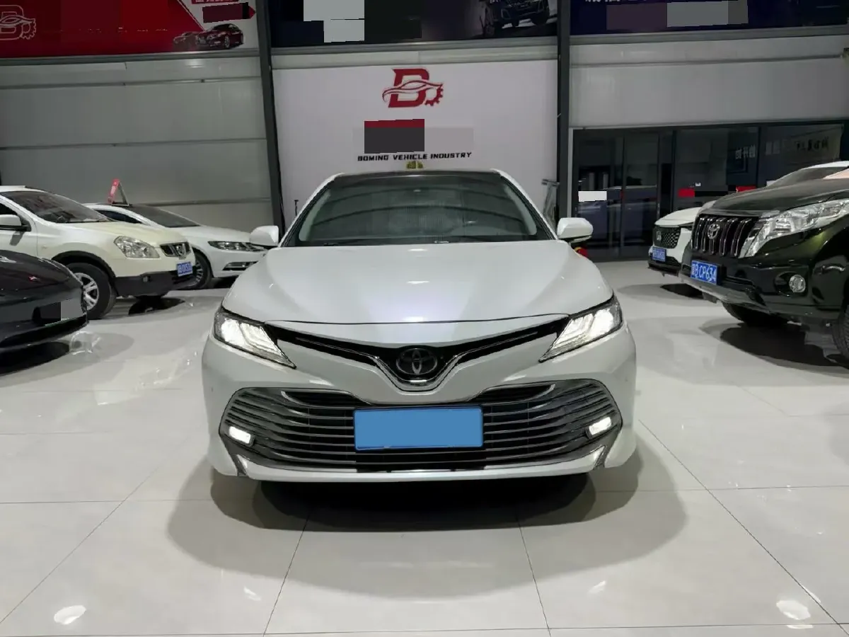 2018 Toyota Camry 2.5L 209HP L4 8AT,autocango,china used car exporter,china ev exporter,chinese used car exporter,chinese used ev exporter