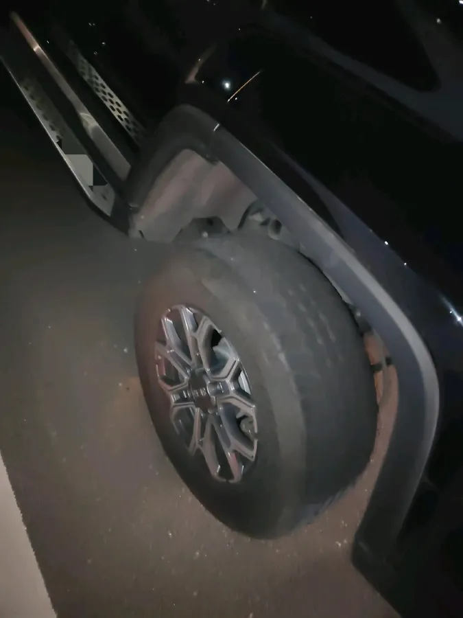 2023 Beijing BJ40 2.0T 224HP L4 8AT,autocango,china used car exporter,china ev exporter,chinese used car exporter,chinese used ev exporter