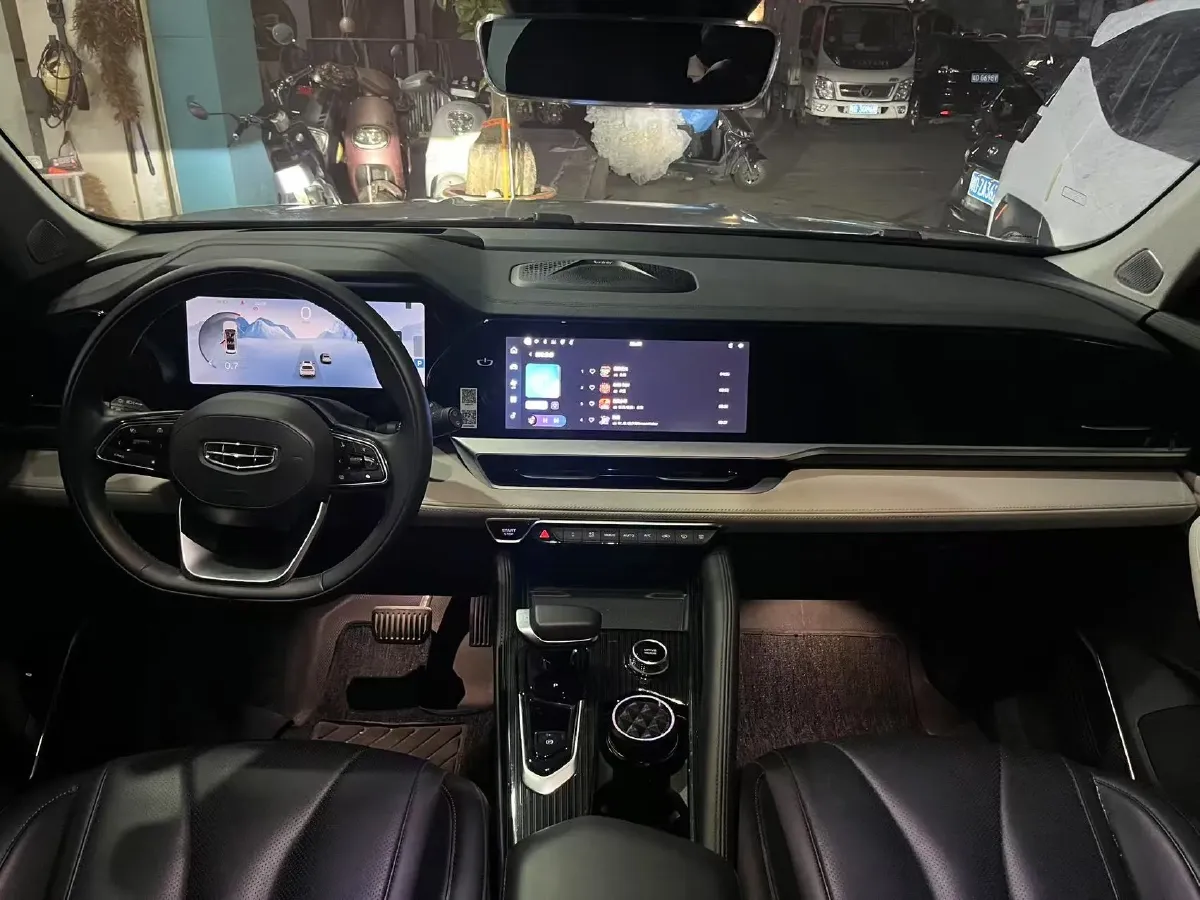 2023 Geely Monjaro 2.0T 238HP L4 8AT,autocango,china used car exporter,china ev exporter,chinese used car exporter,chinese used ev exporter