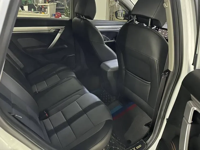 2023 Geely Coolray 1.4T 141HP L4 6MT,autocango,china used car exporter,china ev exporter,chinese used car exporter,chinese used ev exporter