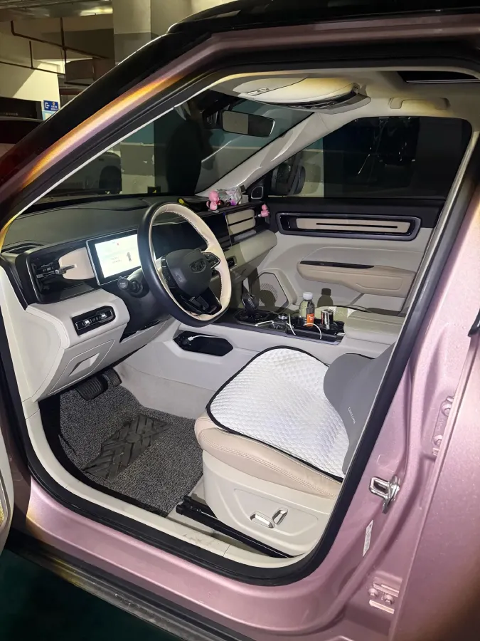 2023 Geely ICON 1.5T 181HP L4 7DCT,autocango,china used car exporter,china ev exporter,chinese used car exporter,chinese used ev exporter