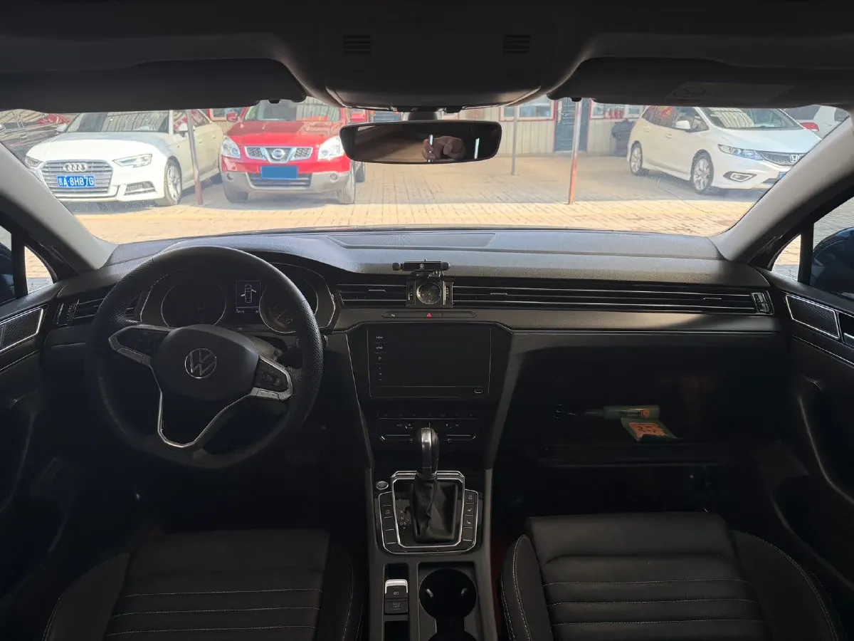 2020 Volkswagen Magotan 2.0T 186HP L4 7DCT,autocango,china used car exporter,china ev exporter,chinese used car exporter,chinese used ev exporter