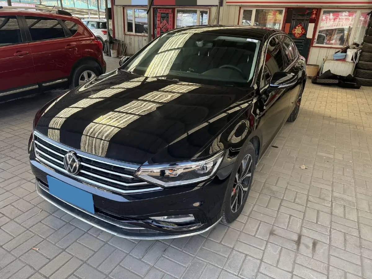 2020 Volkswagen Magotan 2.0T 186HP L4 7DCT,autocango,china used car exporter,china ev exporter,chinese used car exporter,chinese used ev exporter