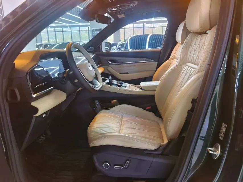 2025 Geely Monjaro 2.0T 238HP L4 8AT,autocango,china used car exporter,china ev exporter,chinese used car exporter,chinese used ev exporter