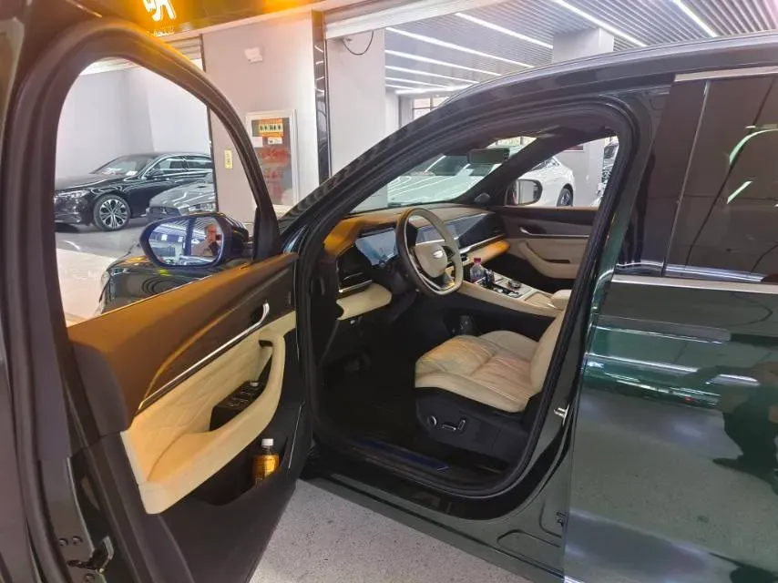 2025 Geely Monjaro 2.0T 238HP L4 8AT,autocango,china used car exporter,china ev exporter,chinese used car exporter,chinese used ev exporter