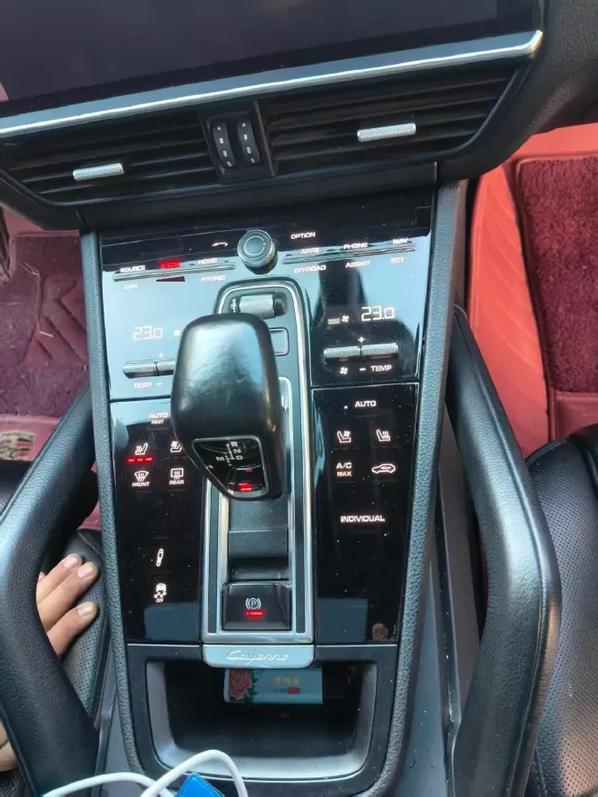 2020 Porsche Cayenne 2.0T 252HP L4 8AT PHEV 14.1KWH,autocango,china used car exporter,china ev exporter,chinese used car exporter,chinese used ev exporter