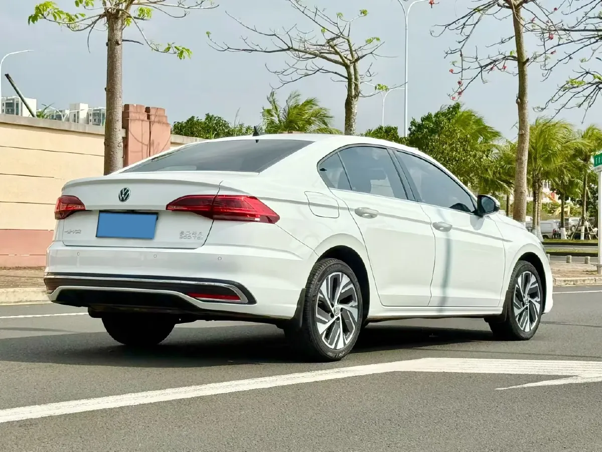 2023 Volkswagen Bora 1.2T 116HP L4 7DCT,autocango,china used car exporter,china ev exporter,chinese used car exporter,chinese used ev exporter