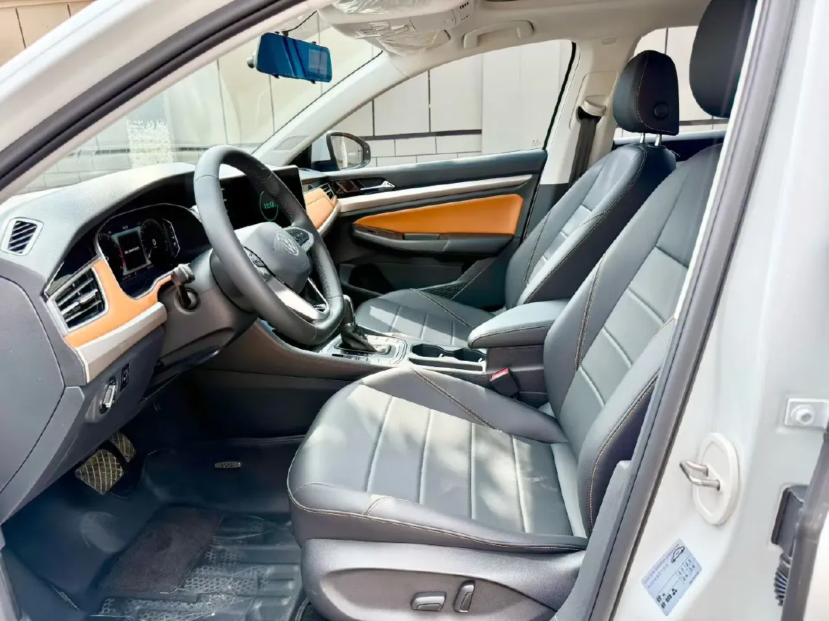 2023 Volkswagen Bora 1.2T 116HP L4 7DCT,autocango,china used car exporter,china ev exporter,chinese used car exporter,chinese used ev exporter