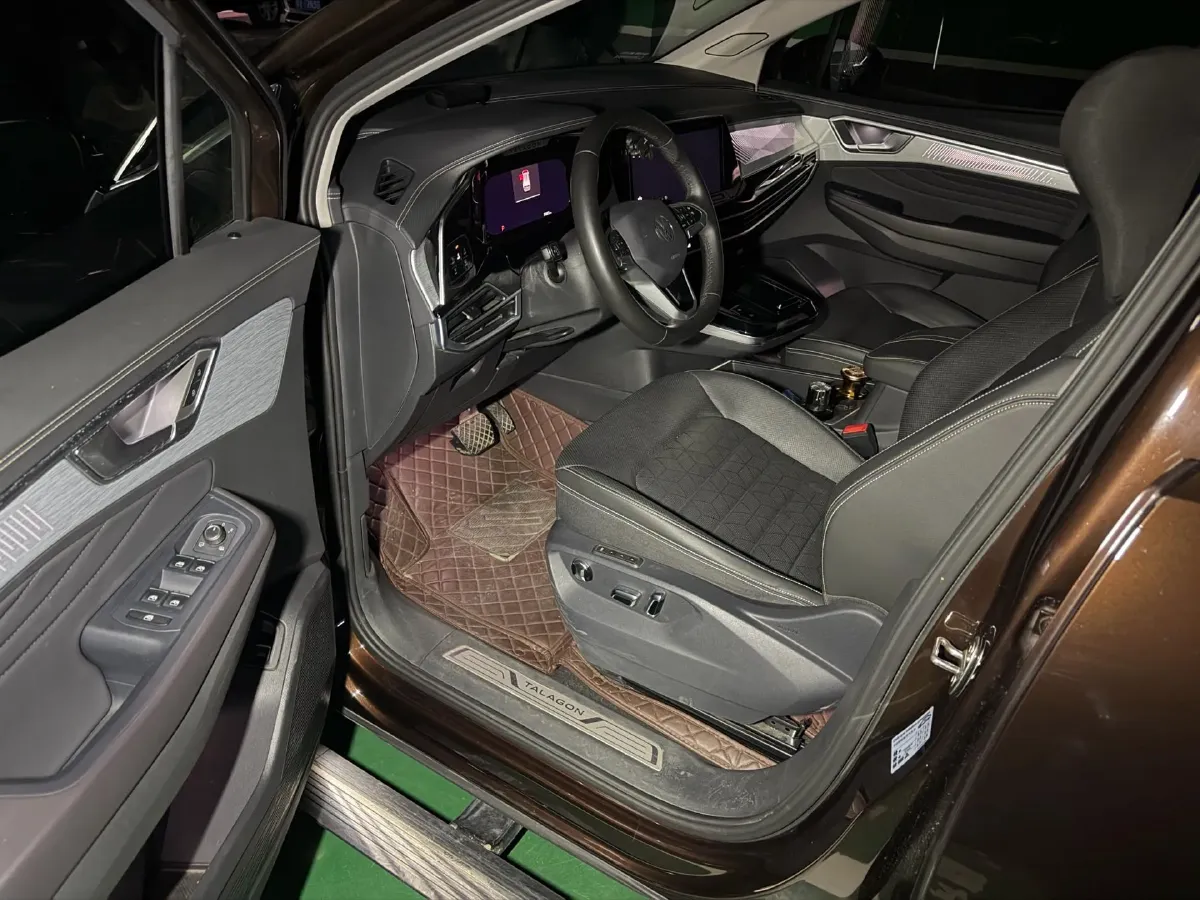 2021 Volkswagen Talagon 2.0T 220HP L4 7DCT,autocango,china used car exporter,china ev exporter,chinese used car exporter,chinese used ev exporter