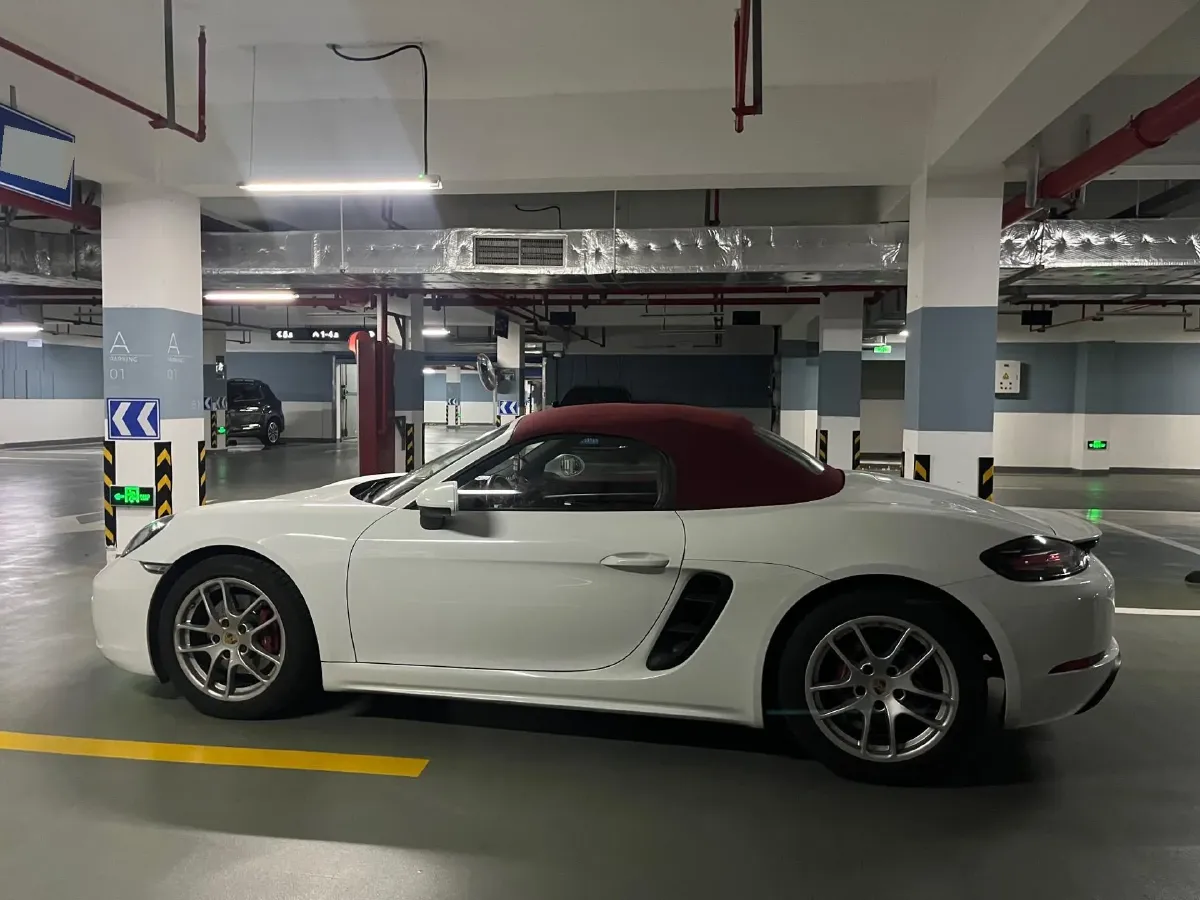 2018 Porsche 718 2.0T 250HP H4 7DCT,autocango,china used car exporter,china ev exporter,chinese used car exporter,chinese used ev exporter