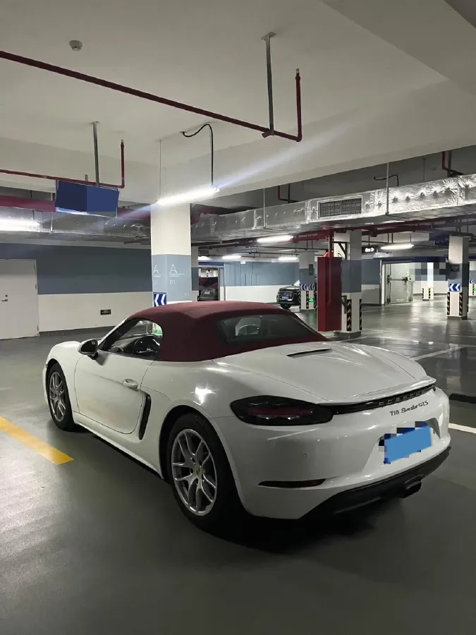 2018 Porsche 718 2.0T 250HP H4 7DCT,autocango,china used car exporter,china ev exporter,chinese used car exporter,chinese used ev exporter