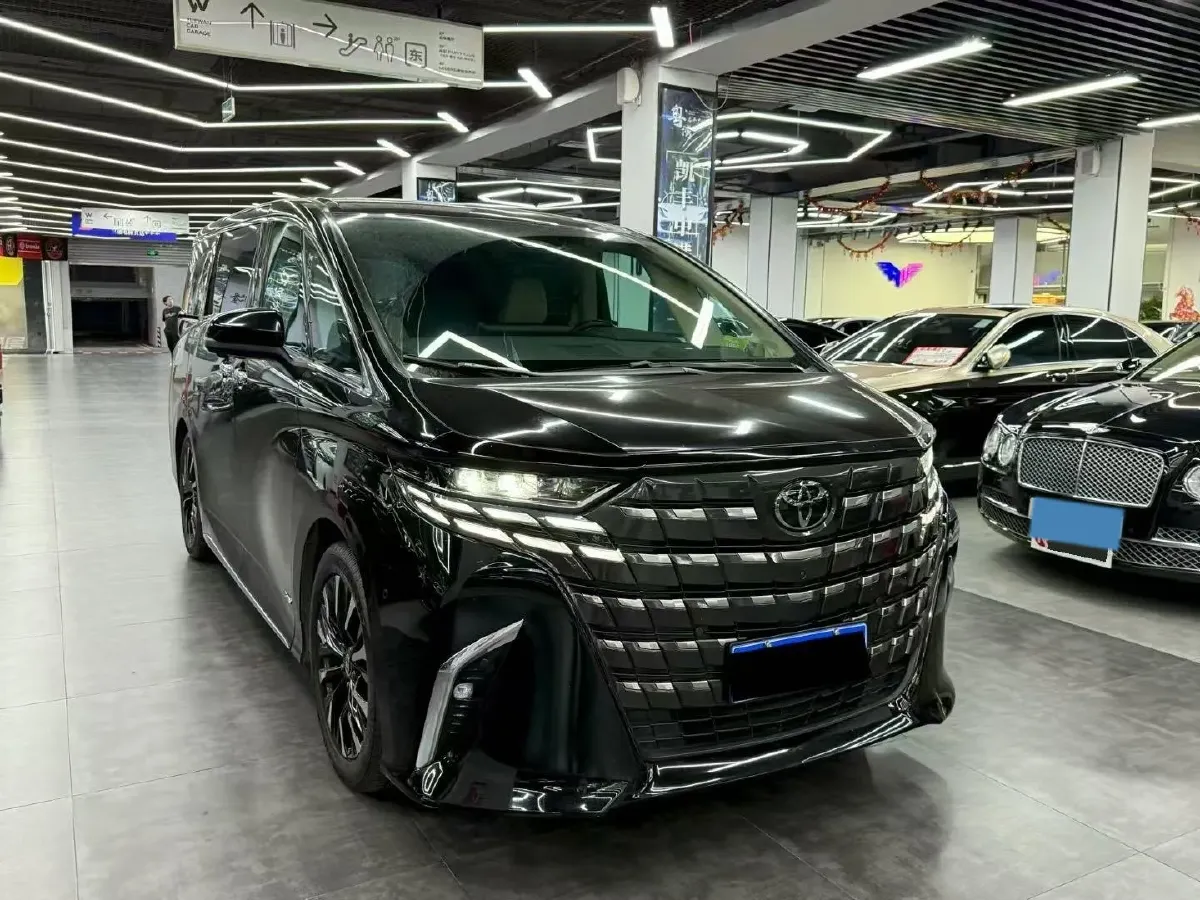 2023 Toyota Alphard 2.5L 117HP L4 E-CVT Hybrid,autocango,china used car exporter,china ev exporter,chinese used car exporter,chinese used ev exporter