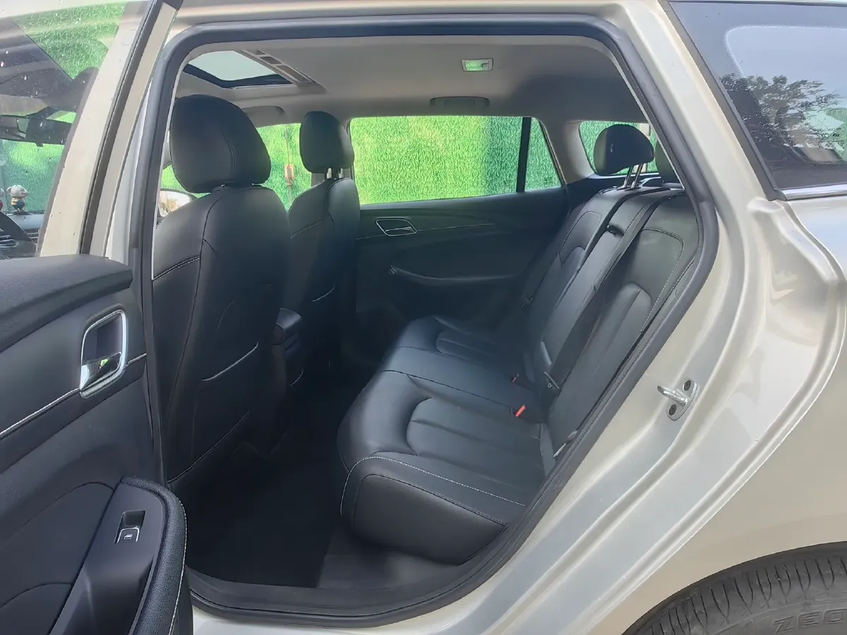 2018 Roewe Ei5 BEV 35KWH,autocango,china used car exporter,china ev exporter,chinese used car exporter,chinese used ev exporter