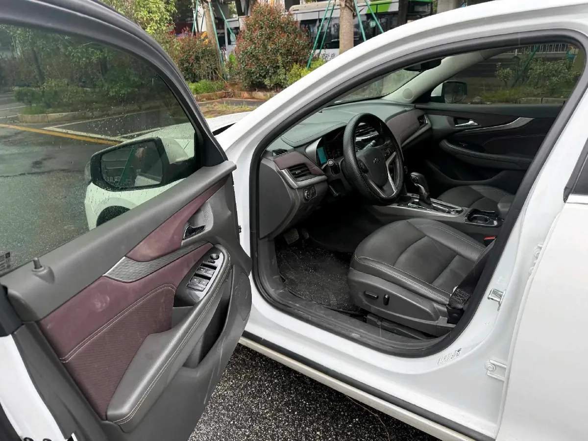 2018 Chevrolet Malibu 1.5T 170HP L4 6AT,autocango,china used car exporter,china ev exporter,chinese used car exporter,chinese used ev exporter