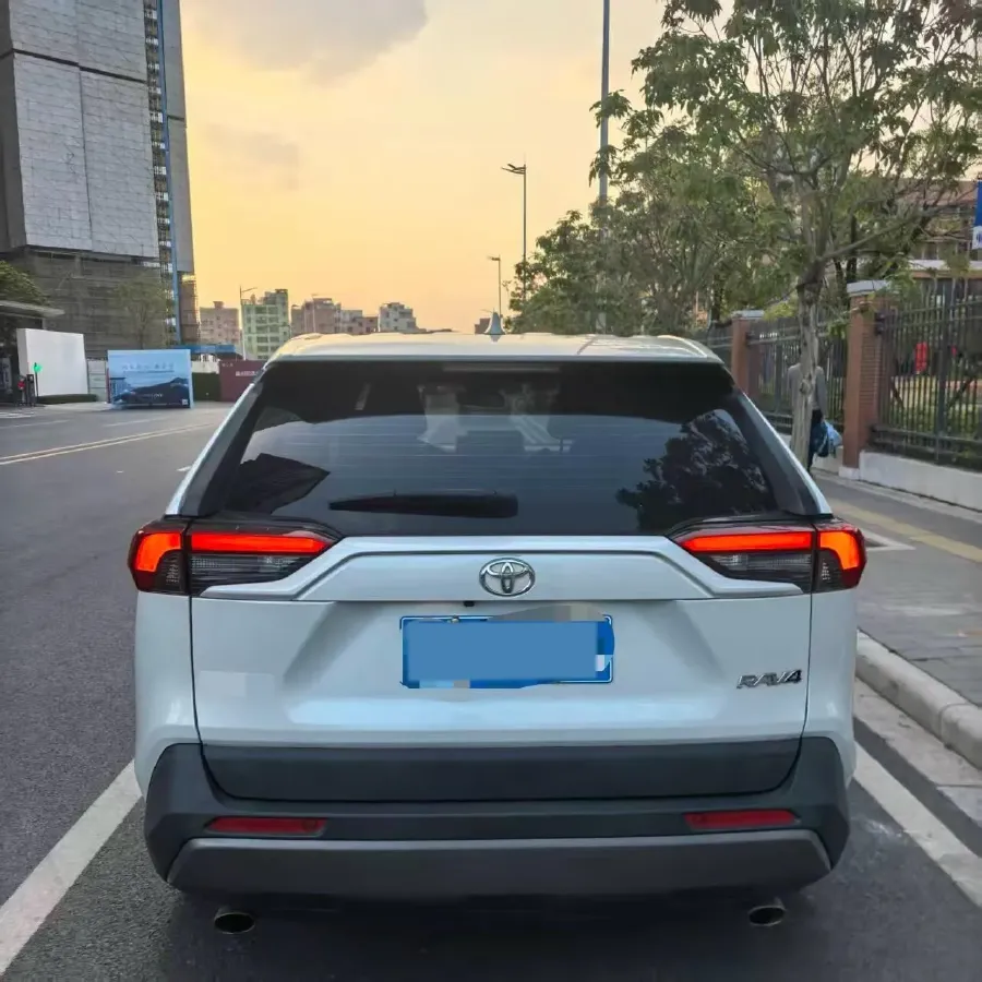 2021 Toyota RAV4 2.0L 171HP L4 CVT,autocango,china used car exporter,china ev exporter,chinese used car exporter,chinese used ev exporter