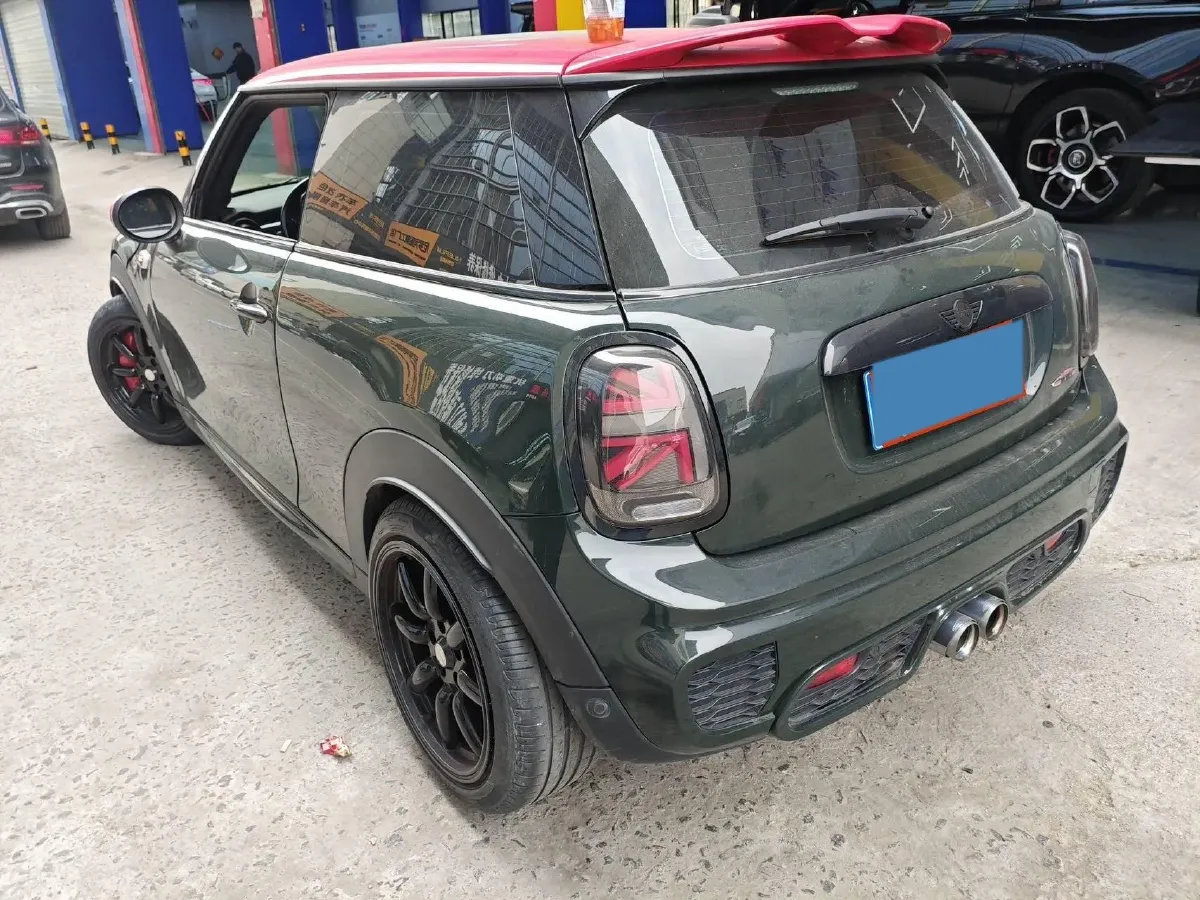 2017 MINI JCW 2.0T 231HP L4 6AT,autocango,china used car exporter,china ev exporter,chinese used car exporter,chinese used ev exporter
