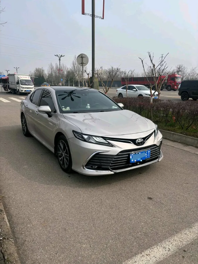 2021 Toyota Camry 2.5L 209HP L4 8AT,autocango,china used car exporter,china ev exporter,chinese used car exporter,chinese used ev exporter