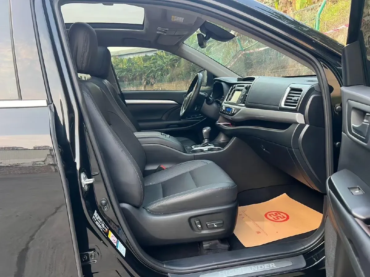 2019 Mazda CX-8 2.5L 192HP L4 6AT,autocango,china used car exporter,china ev exporter,chinese used car exporter,chinese used ev exporter