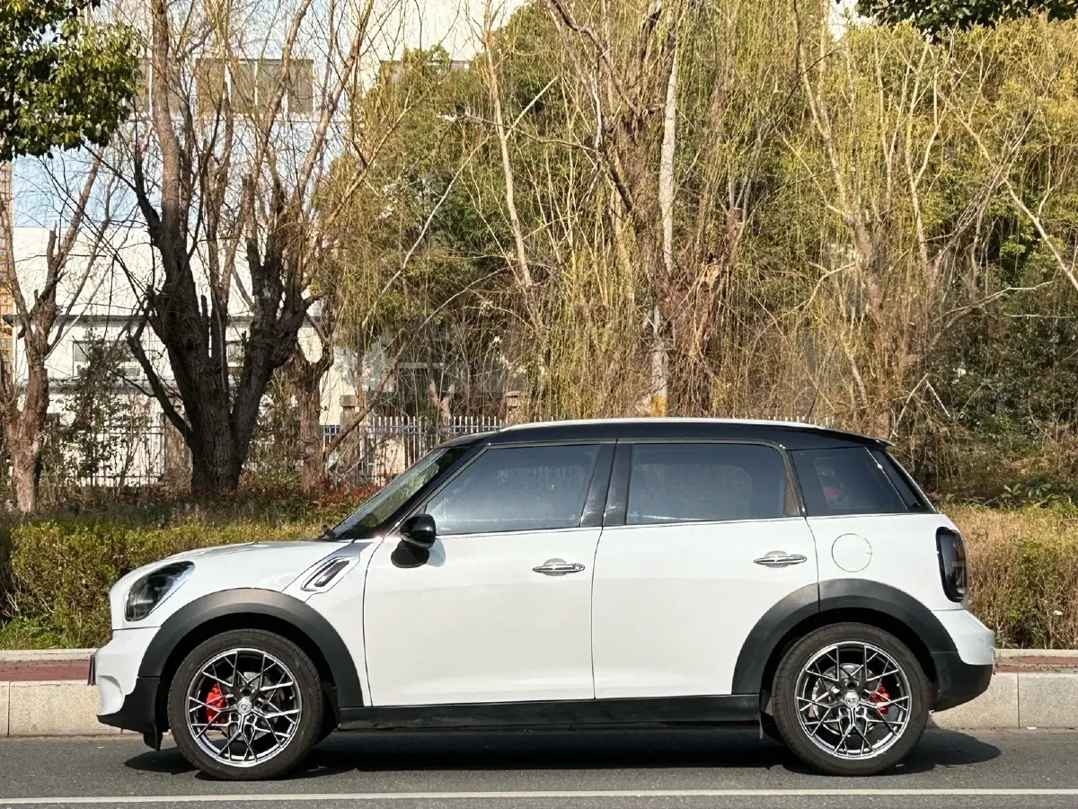 2016 MINI COUNTRYMAN 1.6T 122HP L4 6AT,autocango,china used car exporter,china ev exporter,chinese used car exporter,chinese used ev exporter