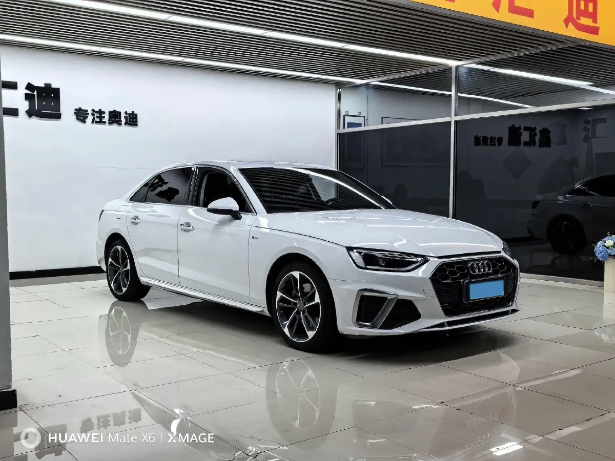 2022 Audi A4L 2.0T 190HP L4 7DCT,autocango,china used car exporter,china ev exporter,chinese used car exporter,chinese used ev exporter