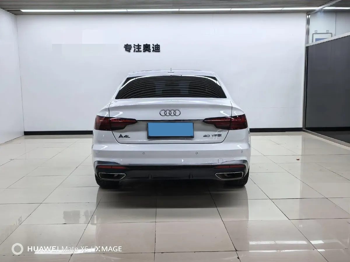 2022 Audi A4L 2.0T 190HP L4 7DCT,autocango,china used car exporter,china ev exporter,chinese used car exporter,chinese used ev exporter
