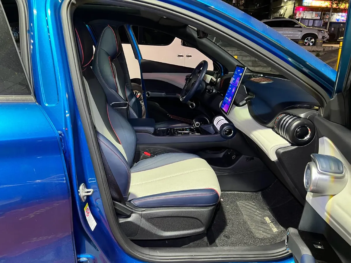 2022 Foton Grand General G7 2.0T 238HP L4 8AT,autocango,china used car exporter,china ev exporter,chinese used car exporter,chinese used ev exporter