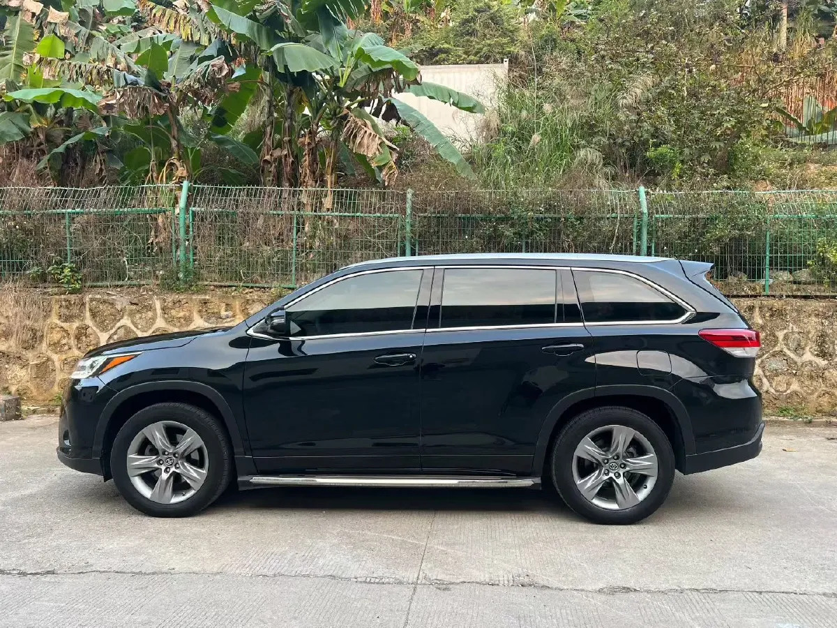 2018 Toyota Highlander 2.0T 220HP L4 6AT,autocango,china used car exporter,china ev exporter,chinese used car exporter,chinese used ev exporter