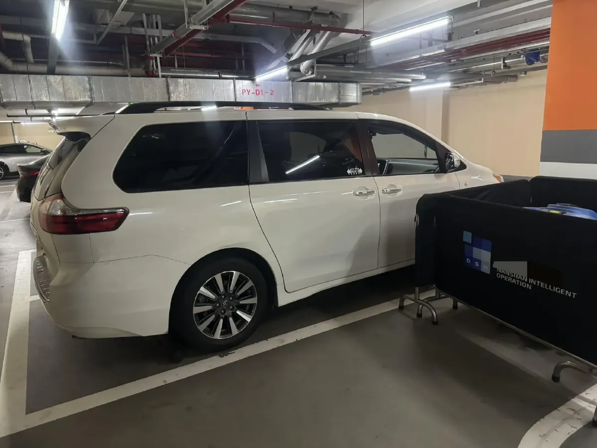 2018 Toyota Highlander 2.0T 220HP L4 6AT,autocango,china used car exporter,china ev exporter,chinese used car exporter,chinese used ev exporter