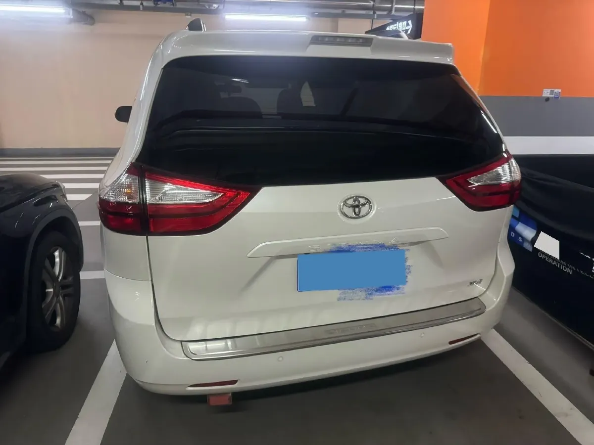 2018 Toyota Highlander 2.0T 220HP L4 6AT,autocango,china used car exporter,china ev exporter,chinese used car exporter,chinese used ev exporter