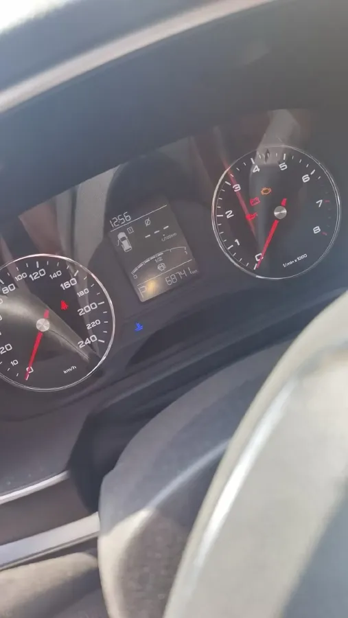 2018 Roewe RX5 1.5T 169HP L4 7DCT,autocango,china used car exporter,china ev exporter,chinese used car exporter,chinese used ev exporter