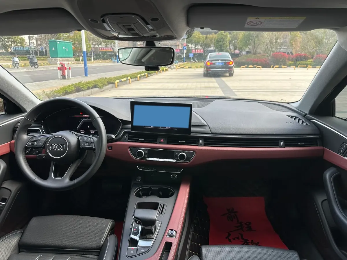 2022 Audi A4L 2.0T 190HP L4 7DCT,autocango,china used car exporter,china ev exporter,chinese used car exporter,chinese used ev exporter
