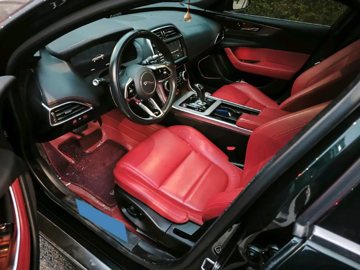 2023 Jaguar XEL 2.0T 250HP L4 8AT,autocango,china used car exporter,china ev exporter,chinese used car exporter,chinese used ev exporter