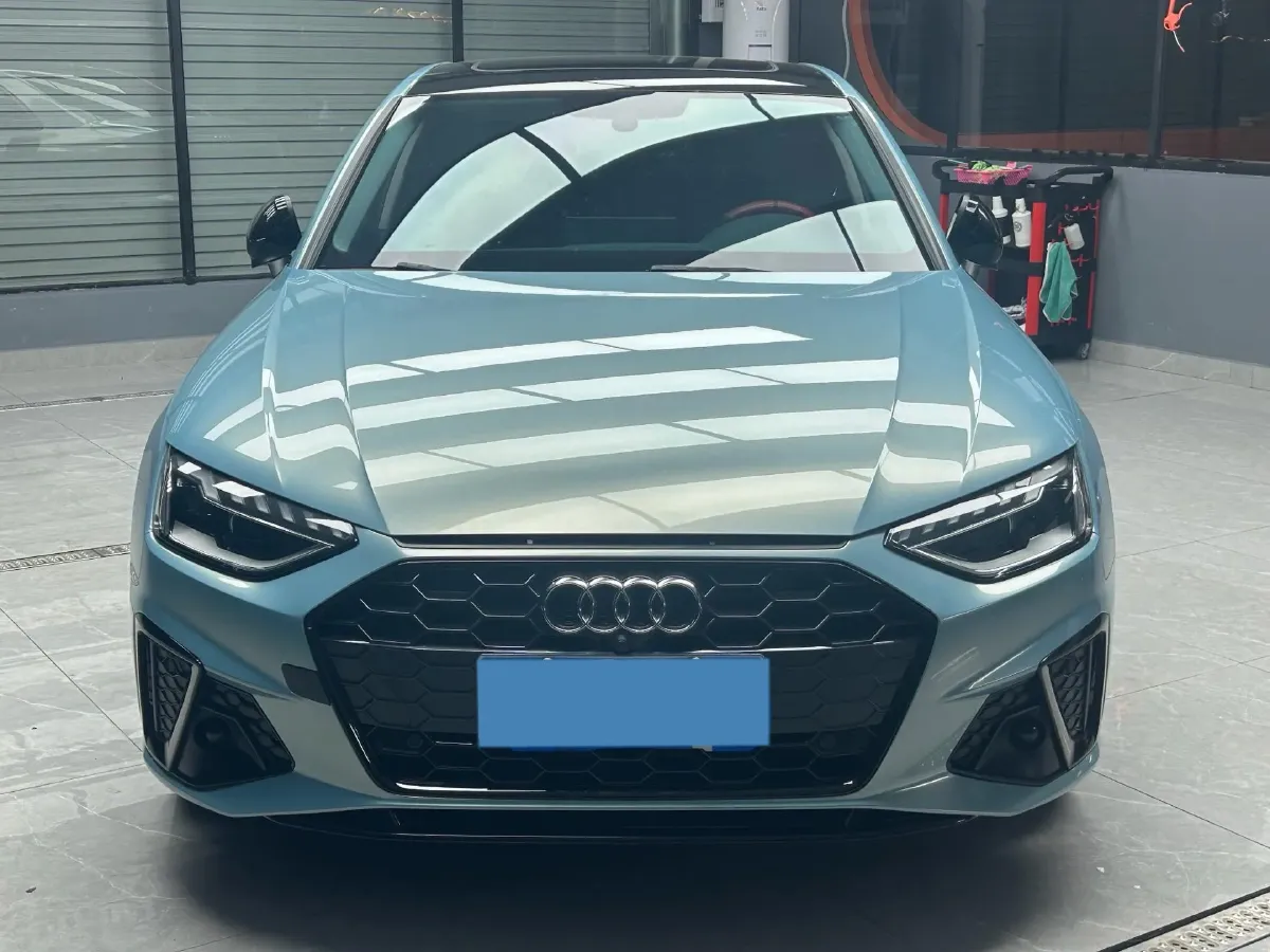 2020 Audi A4L 2.0T 190HP L4 7DCT,autocango,china used car exporter,china ev exporter,chinese used car exporter,chinese used ev exporter