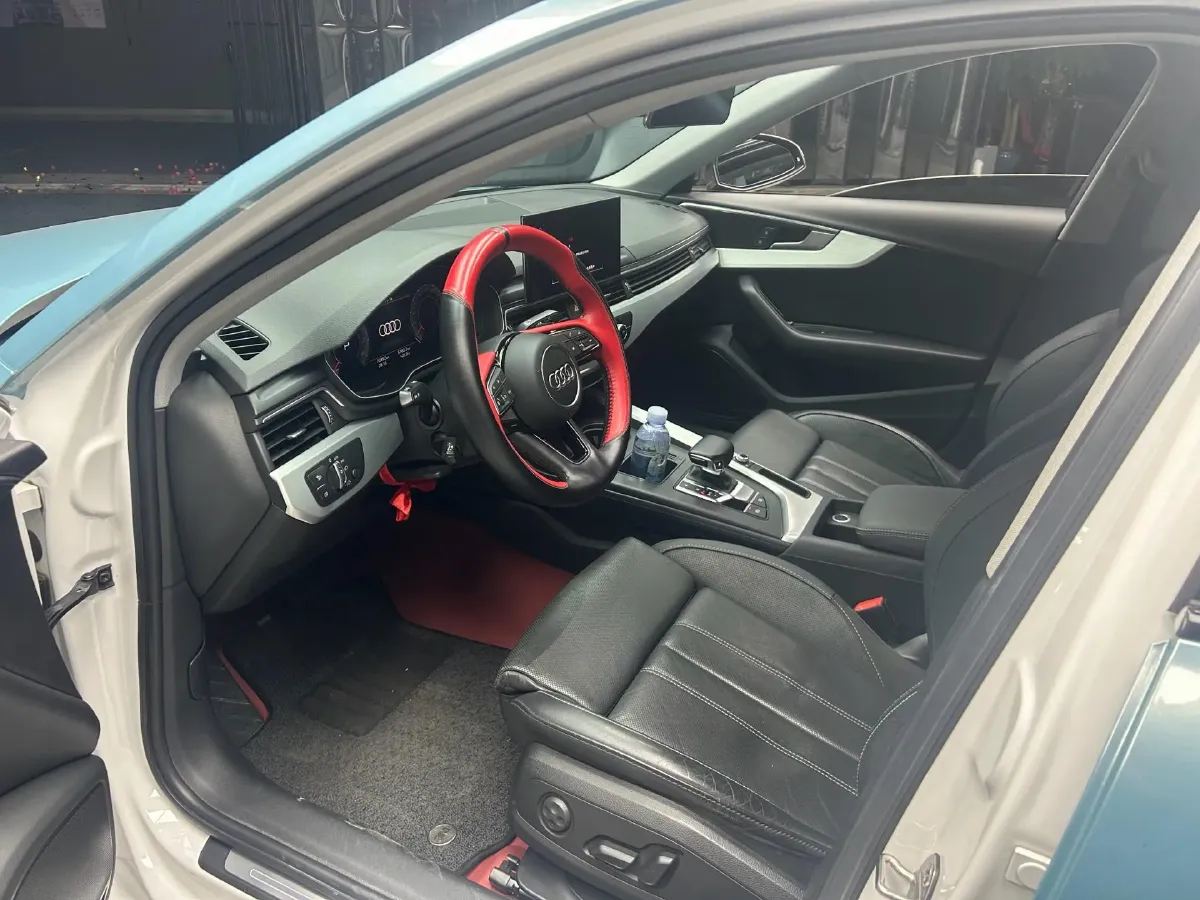 2020 Audi A4L 2.0T 190HP L4 7DCT,autocango,china used car exporter,china ev exporter,chinese used car exporter,chinese used ev exporter