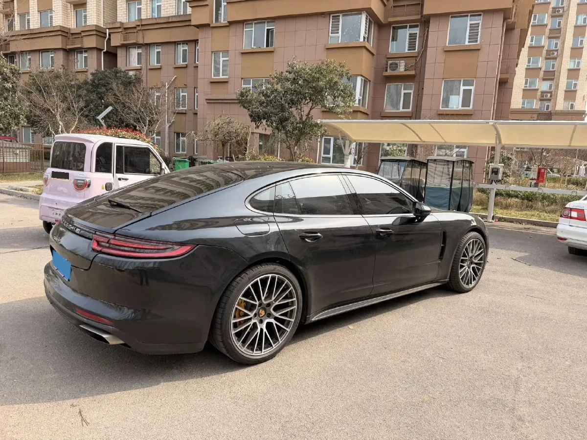 2017 BMW X6 3.0T 306HP L6 8AT,autocango,china used car exporter,china ev exporter,chinese used car exporter,chinese used ev exporter