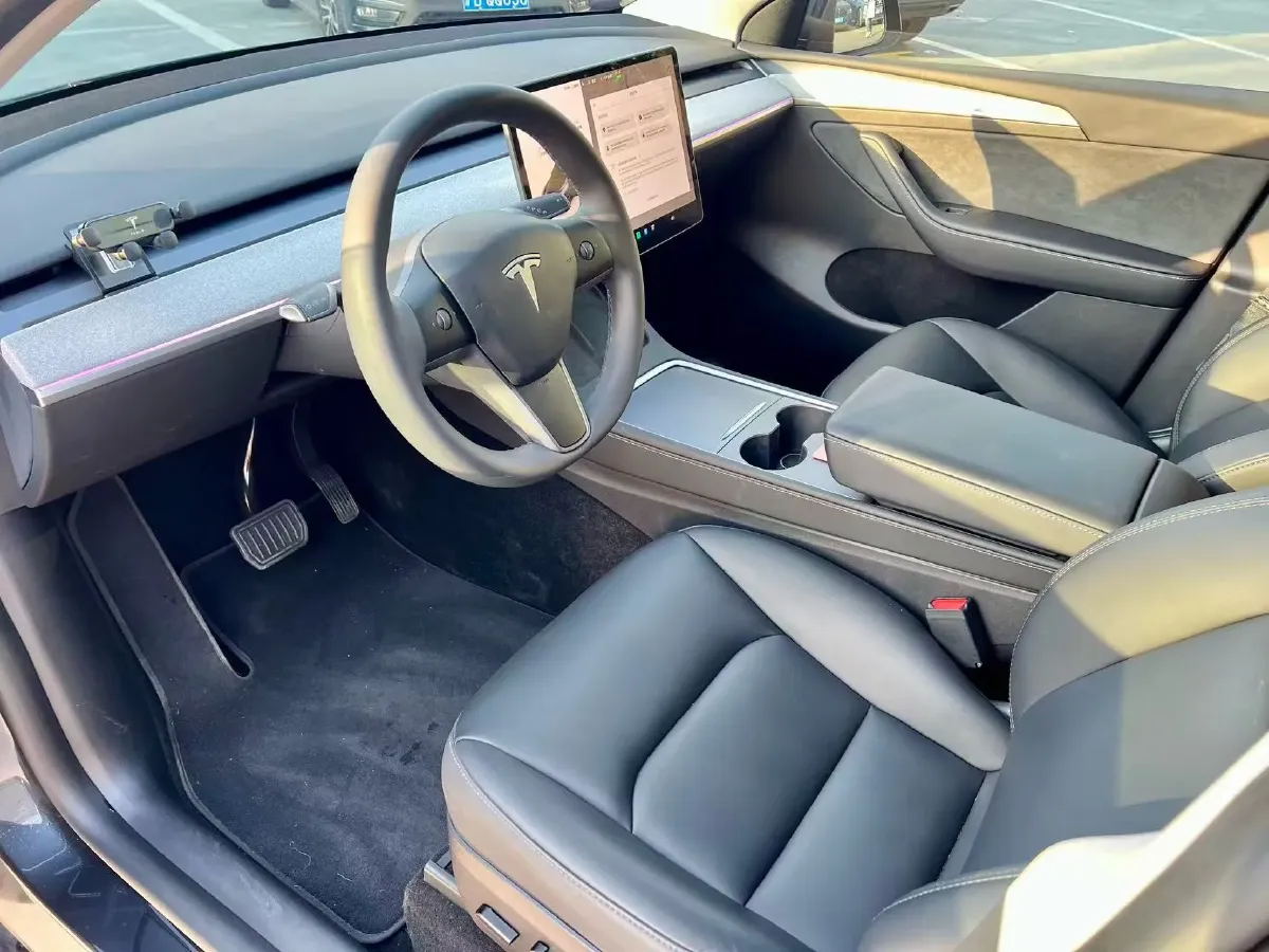 2024 Iveco OuSheng BEV 77.28KWH,autocango,china used car exporter,china ev exporter,chinese used car exporter,chinese used ev exporter