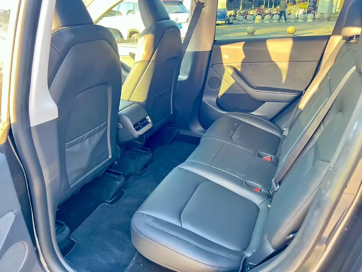 2024 Iveco OuSheng BEV 77.28KWH,autocango,china used car exporter,china ev exporter,chinese used car exporter,chinese used ev exporter