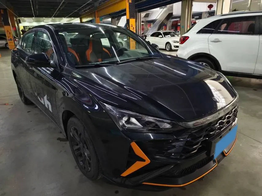 2024 DongFeng Aeolus YiXuan 1.5T 197HP L4 6DCT,autocango,china used car exporter,china ev exporter,chinese used car exporter,chinese used ev exporter