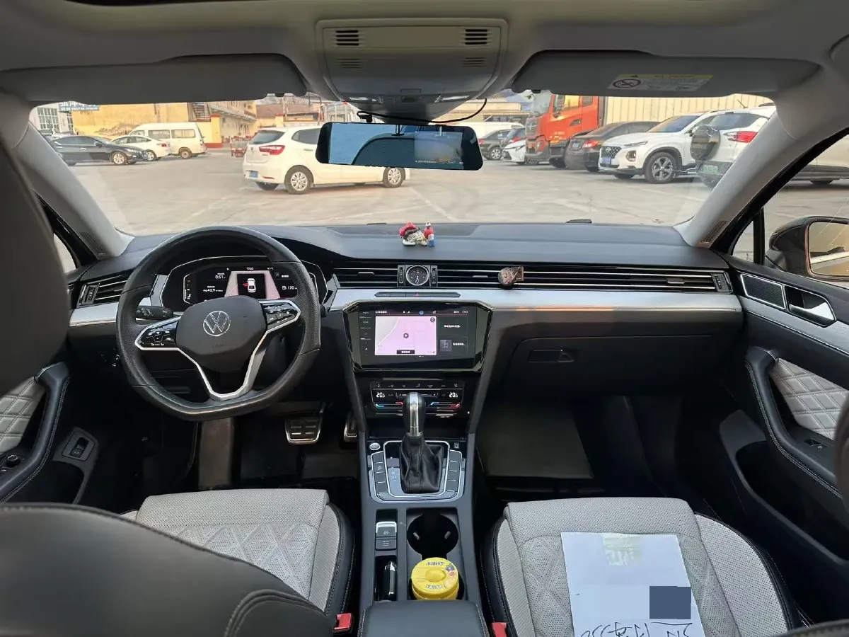 2023 Volkswagen Magotan 2.0T 186HP L4 7DCT,autocango,china used car exporter,china ev exporter,chinese used car exporter,chinese used ev exporter